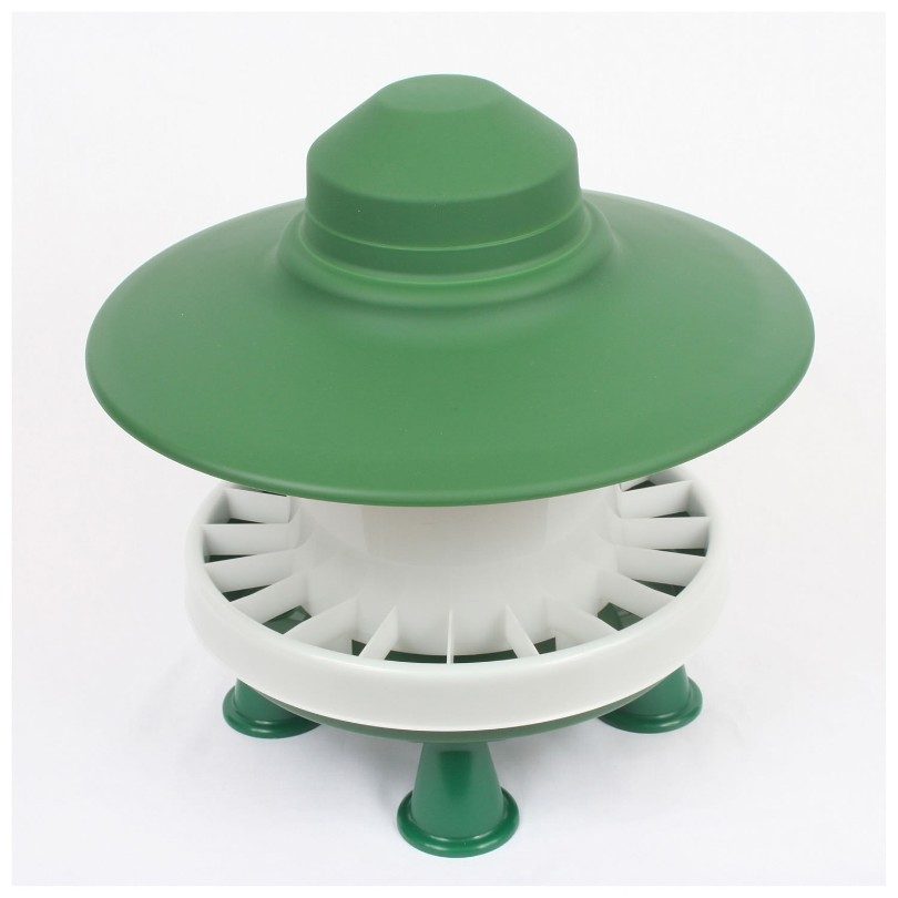 Outdoor Chicken Feeder Holds 2 5 Kg Timber Flair